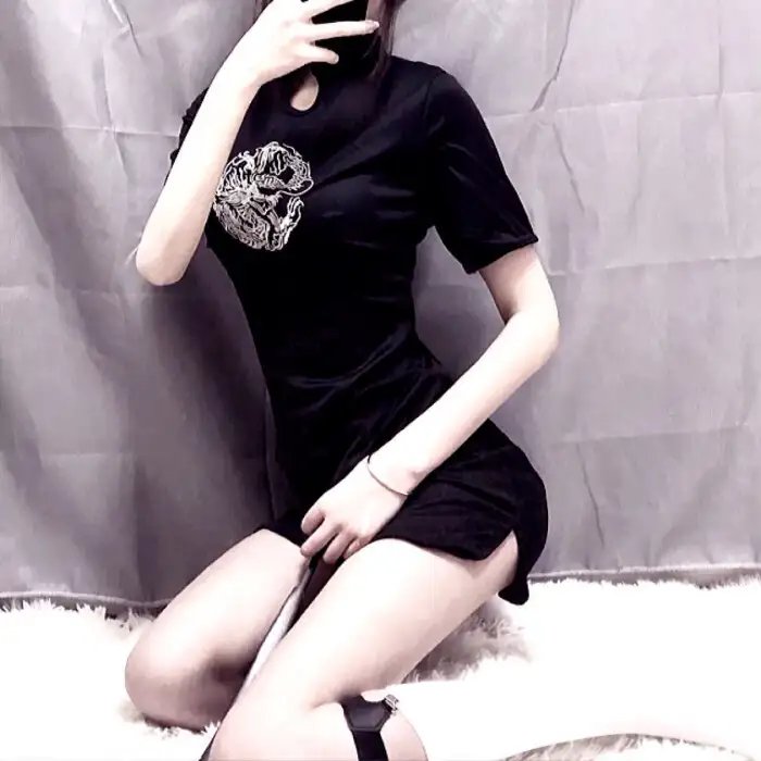 四十四只石狮子